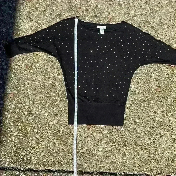 White House/Black women pullover crew neck bat wing sweater gold crystal accent - Picture 3 of 9